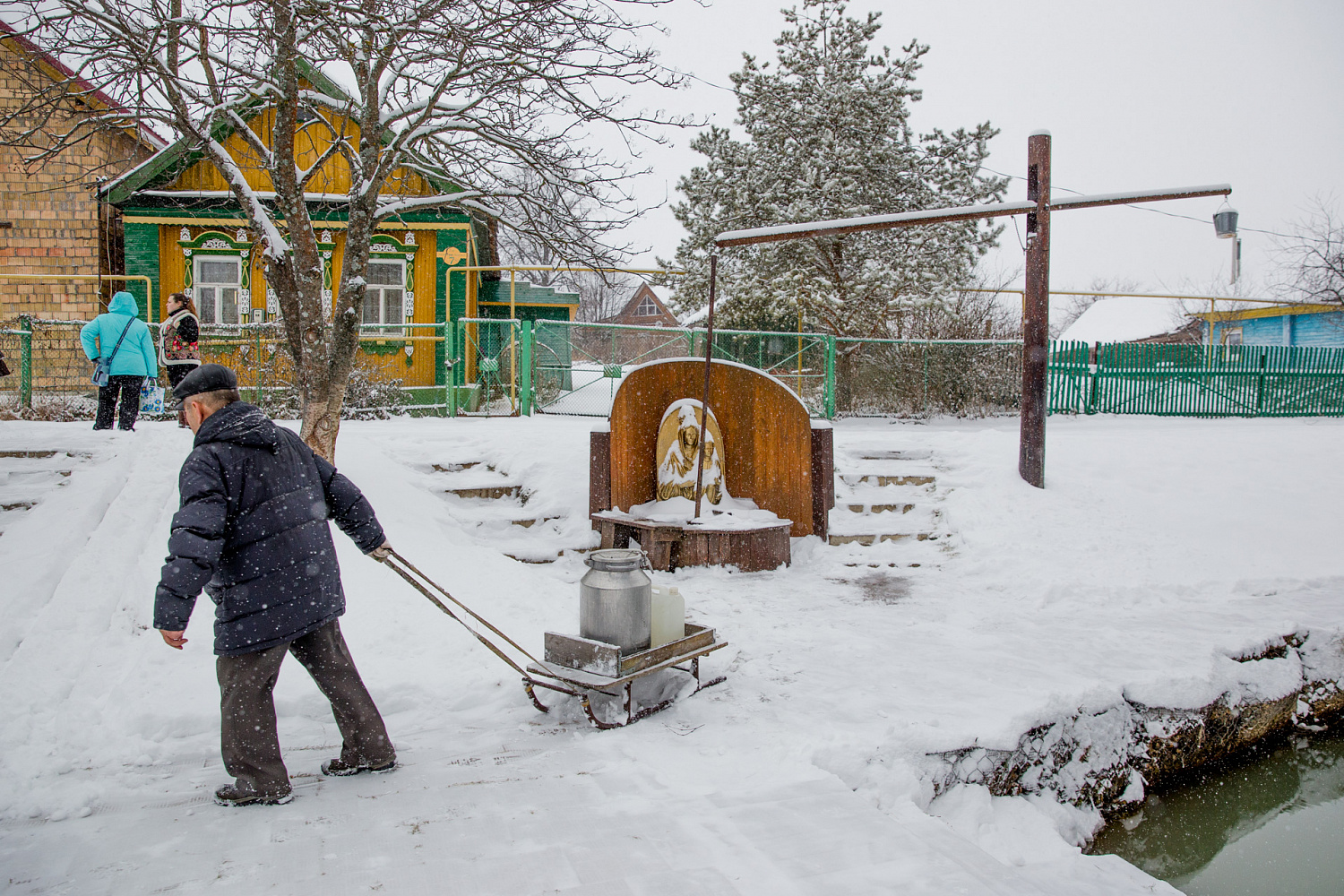 Богородицын источник «на 37 ключах»